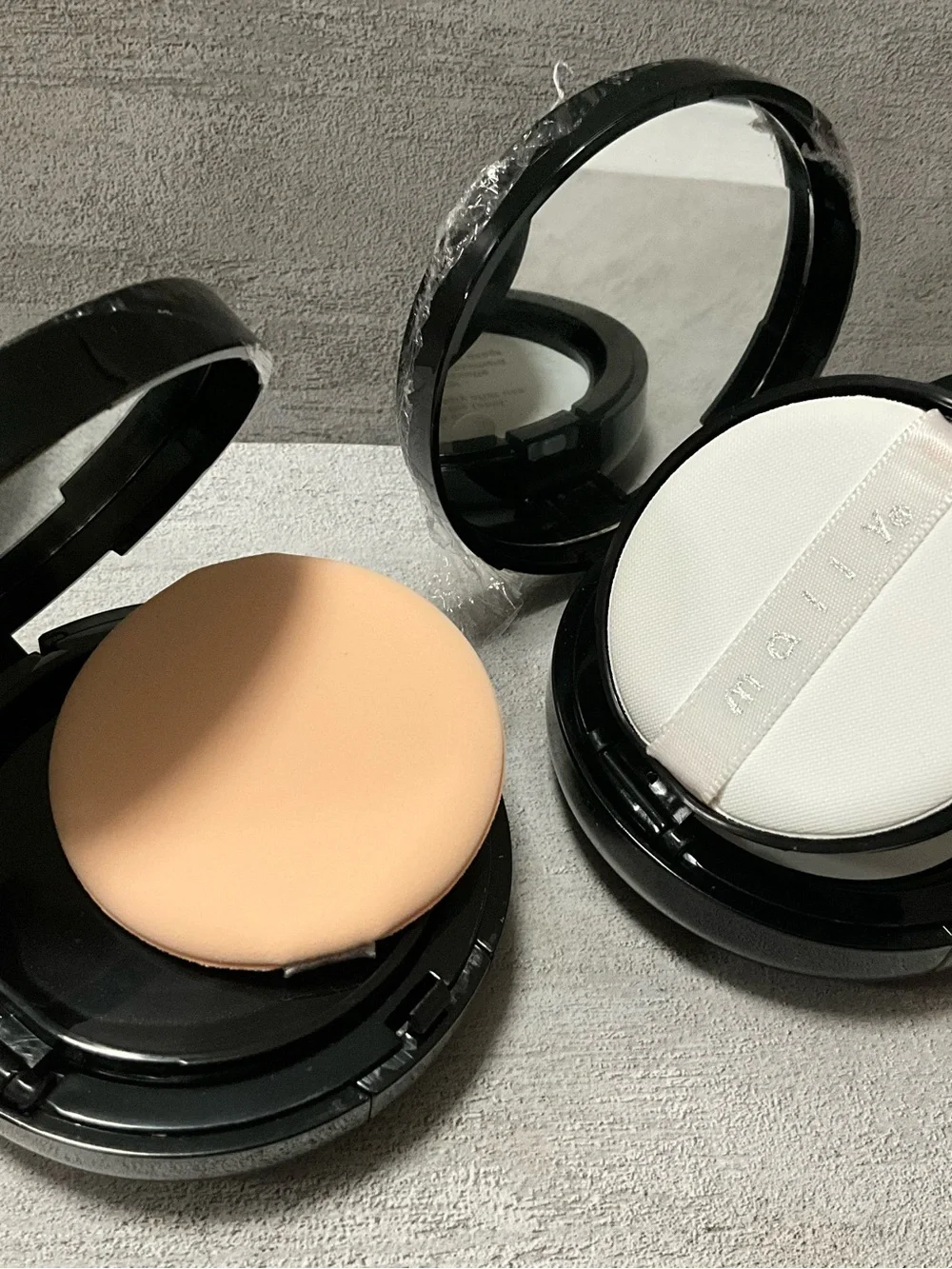 2 Mally flawless finish transforming effect foundation new MEDIUM SHADE